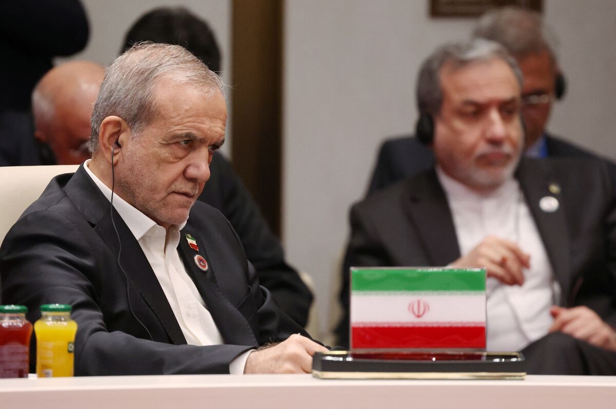 bloomberg.com - Patrick Sykes - Iran Uses Xi-Putin Bloc to Counter Bessent's Economic Warfare