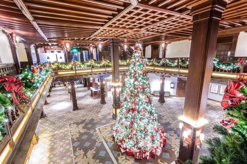 The 2015 lobby tree inspired by artist Jeff Garanito.