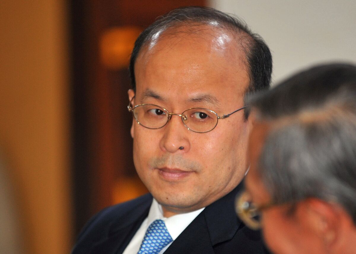 China’s Envoy Urges Australia to Resist US Pressure on Military Spending