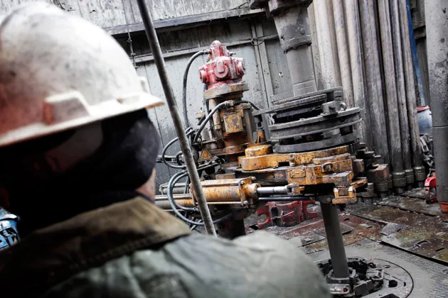 Oil and Protests: Putin's Double Trouble