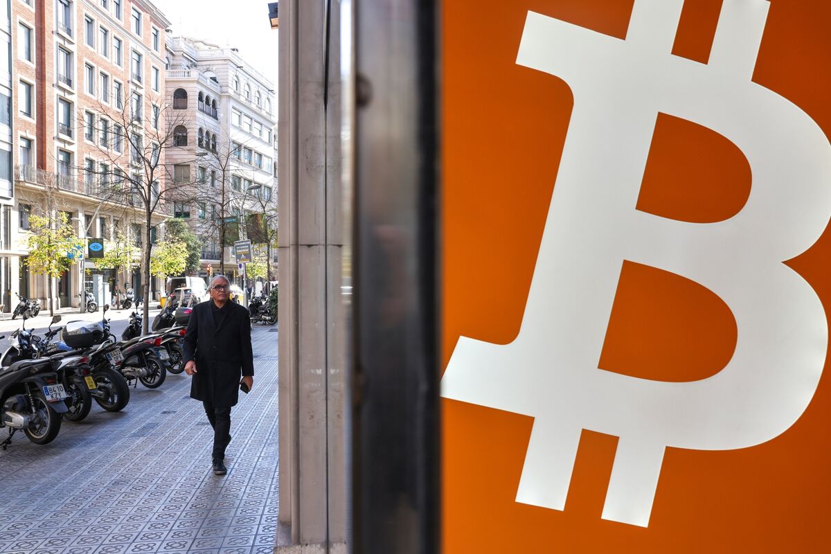 Lutnick, Pomp SPAC Deals Are Put to the Test by Crypto Crash - Bloomberg