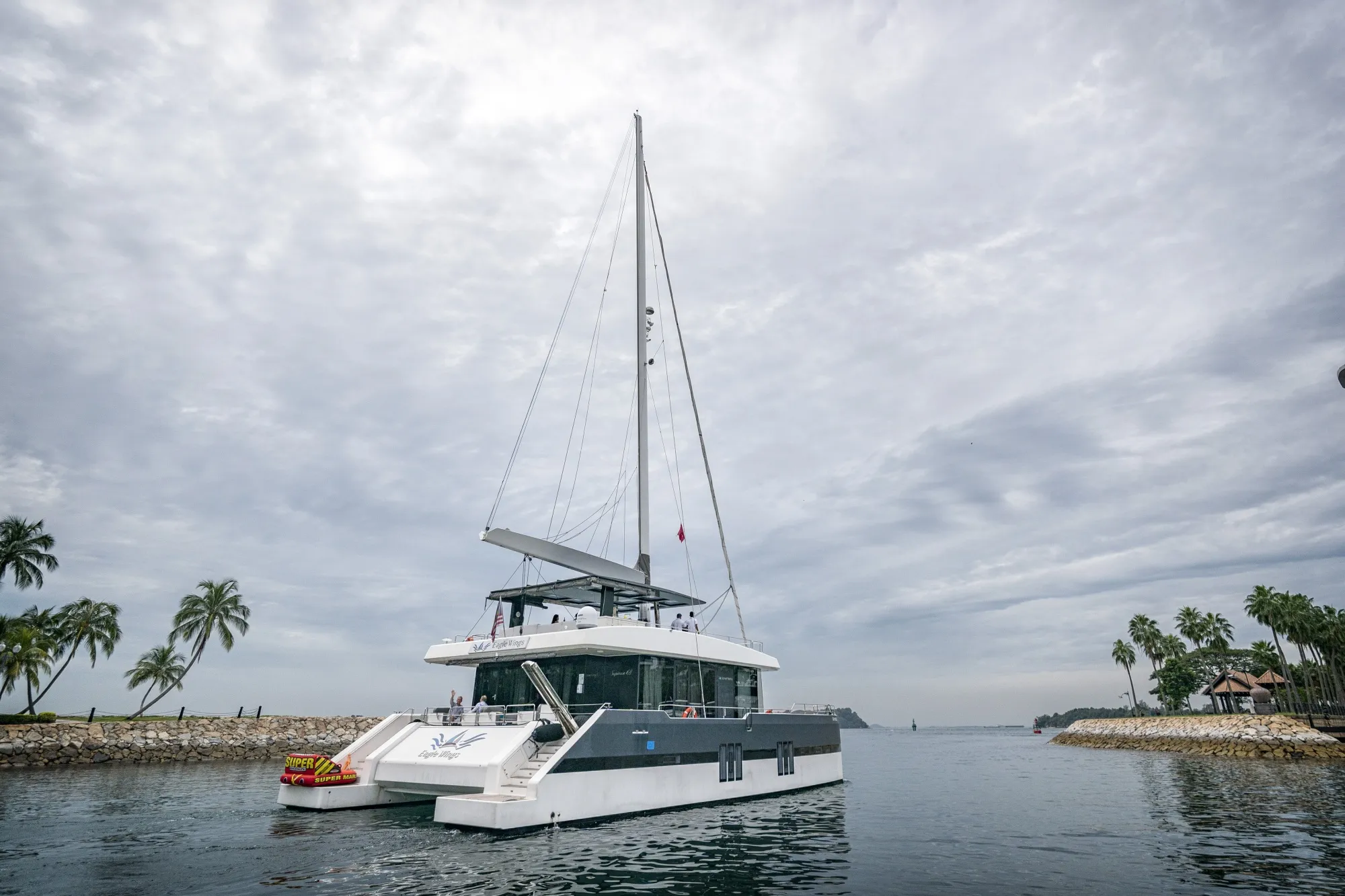Sailing out to Singapore’s southern islands, a collection of sleepy islets lapped by green seas.