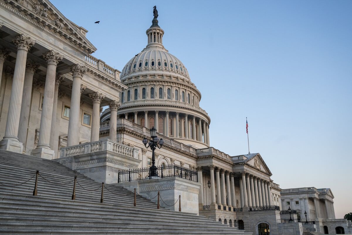 Democrats Plan Trump Meeting This Week as Oct. 1 Shutdown Looms
