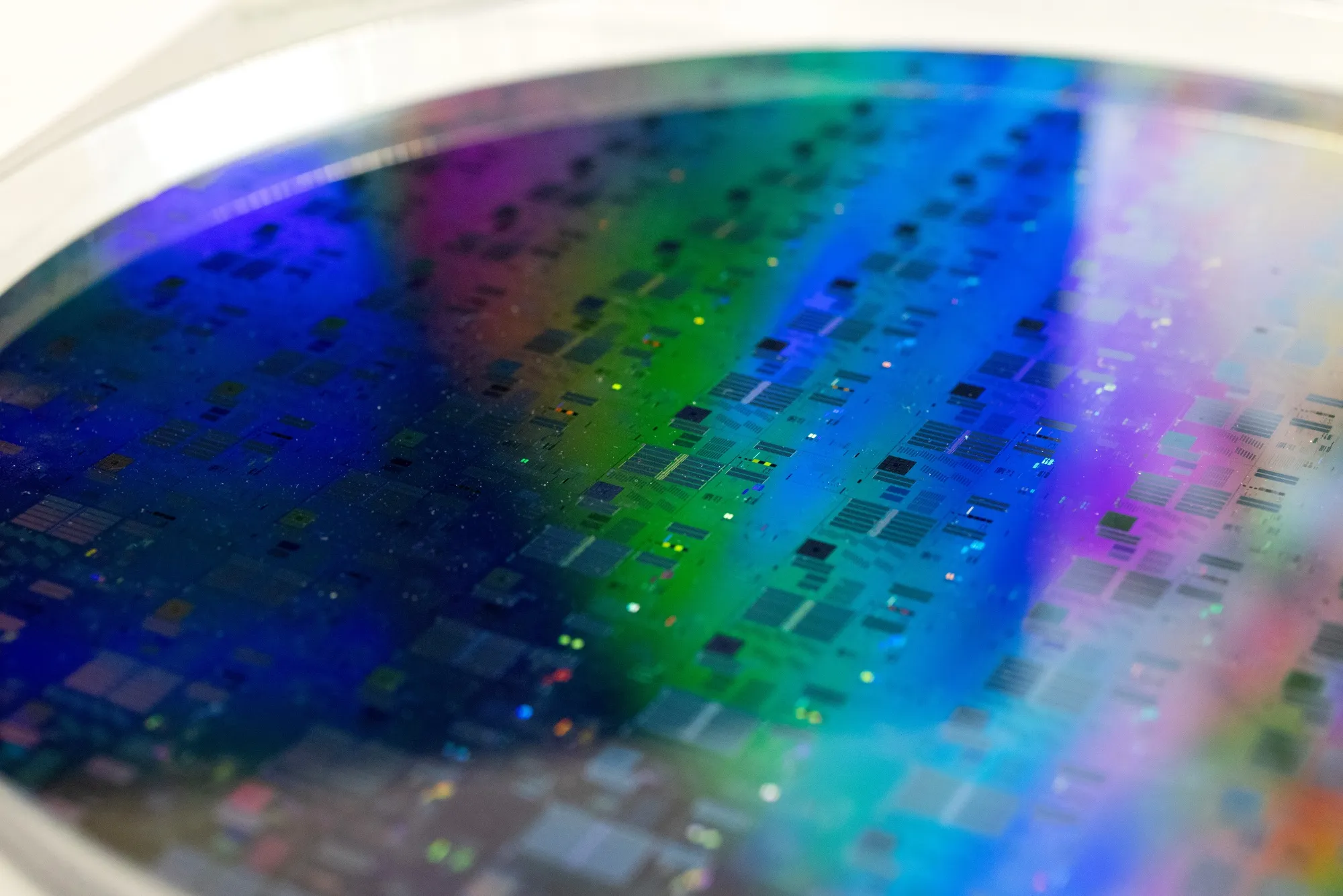 Semiconductor Production at Globalfoundries Europe Plant
