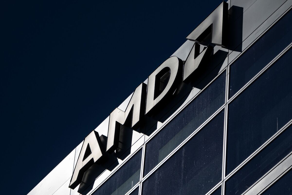 AMD Says Oracle Is Committing to Widespread Use of New AI Chips