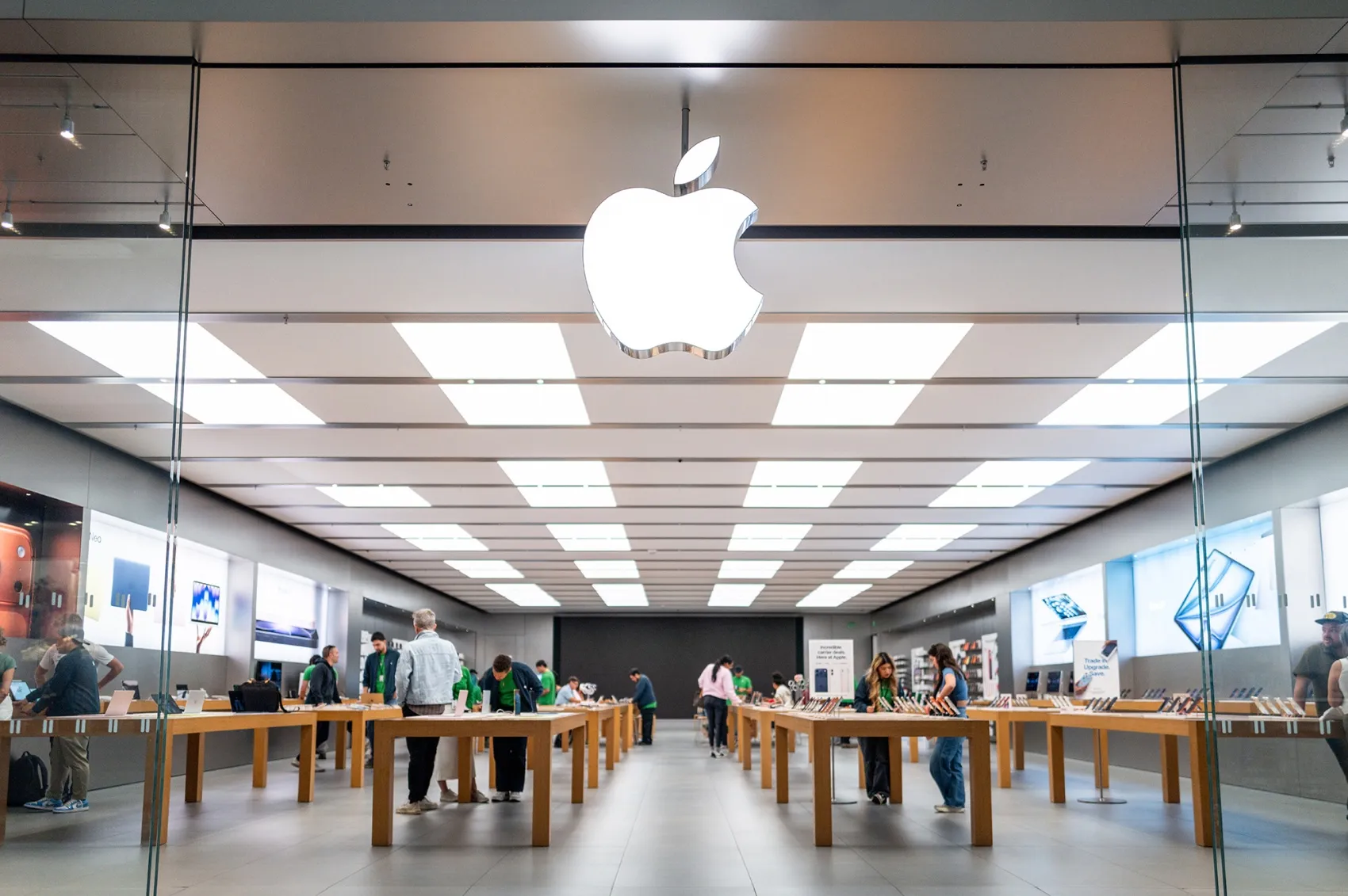 Foldable iPhone to launch with limited stock as Apple pushes producers on quality standards; device expected to open like a book with $2,000-plus price