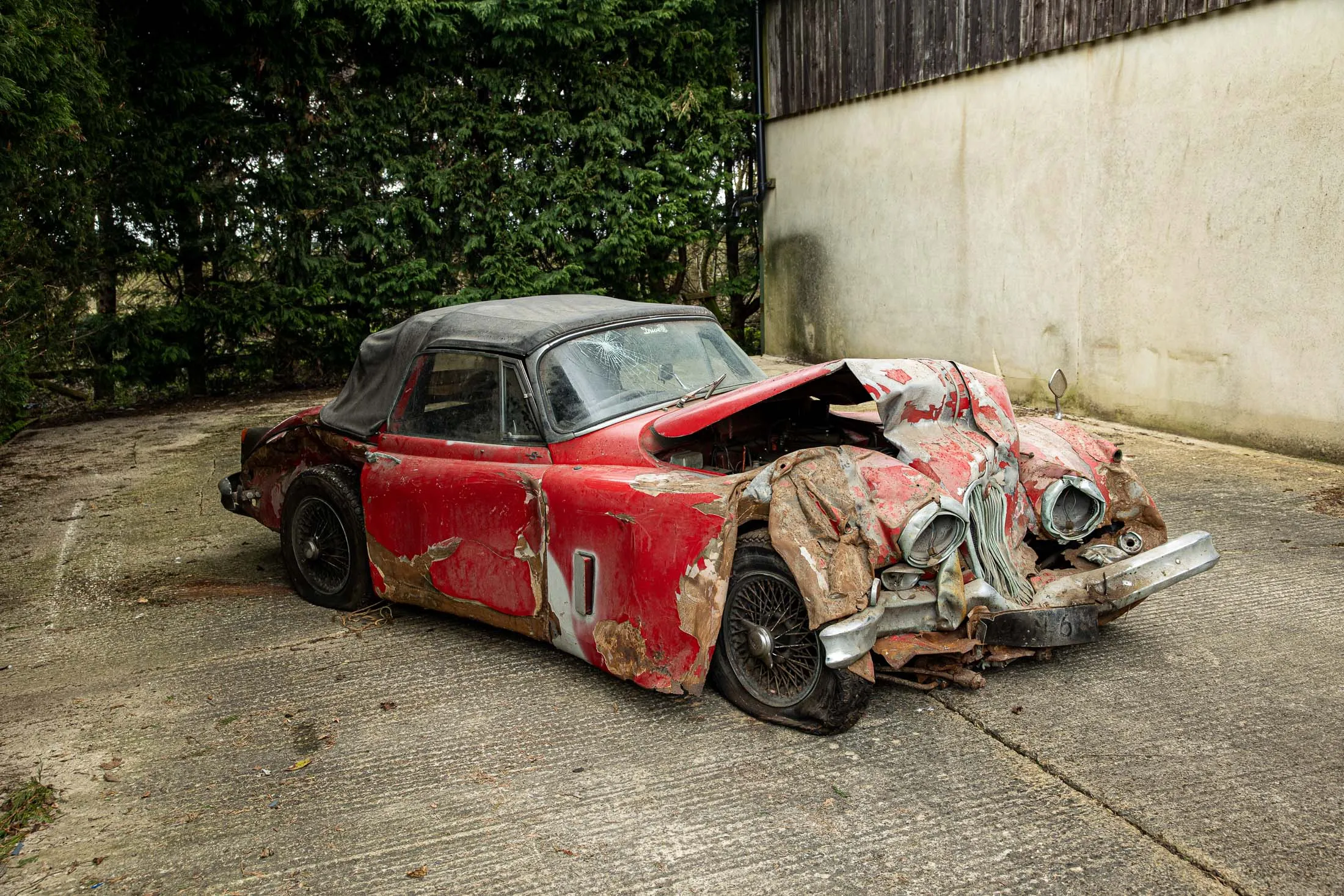 This Crumpled, Derelict Jaguar Sold for Six Times Its Value