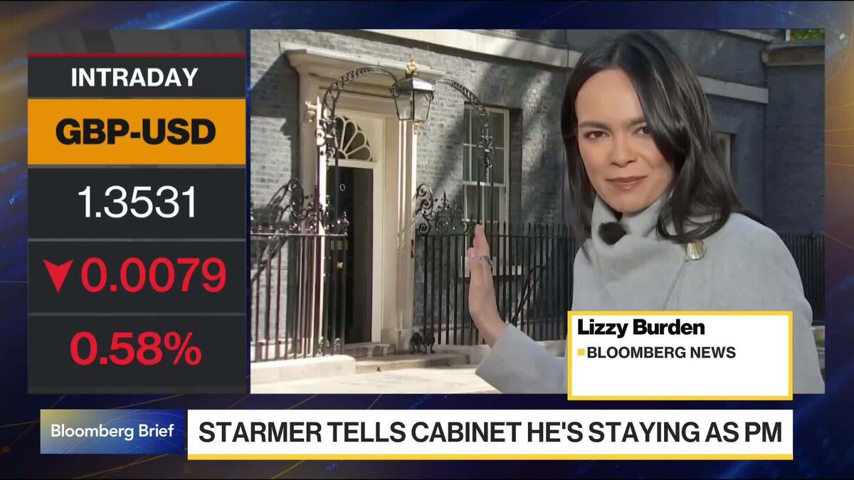 UK's Starmer Tells Cabinet He Won't Quit Without Fight