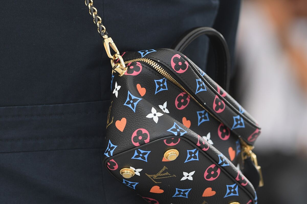Louis Vuitton on X: Commanding appeal. Like a love potion for the
