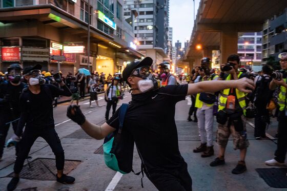 Thousands Begin Dispersing After Rainy Rally: Hong Kong Update