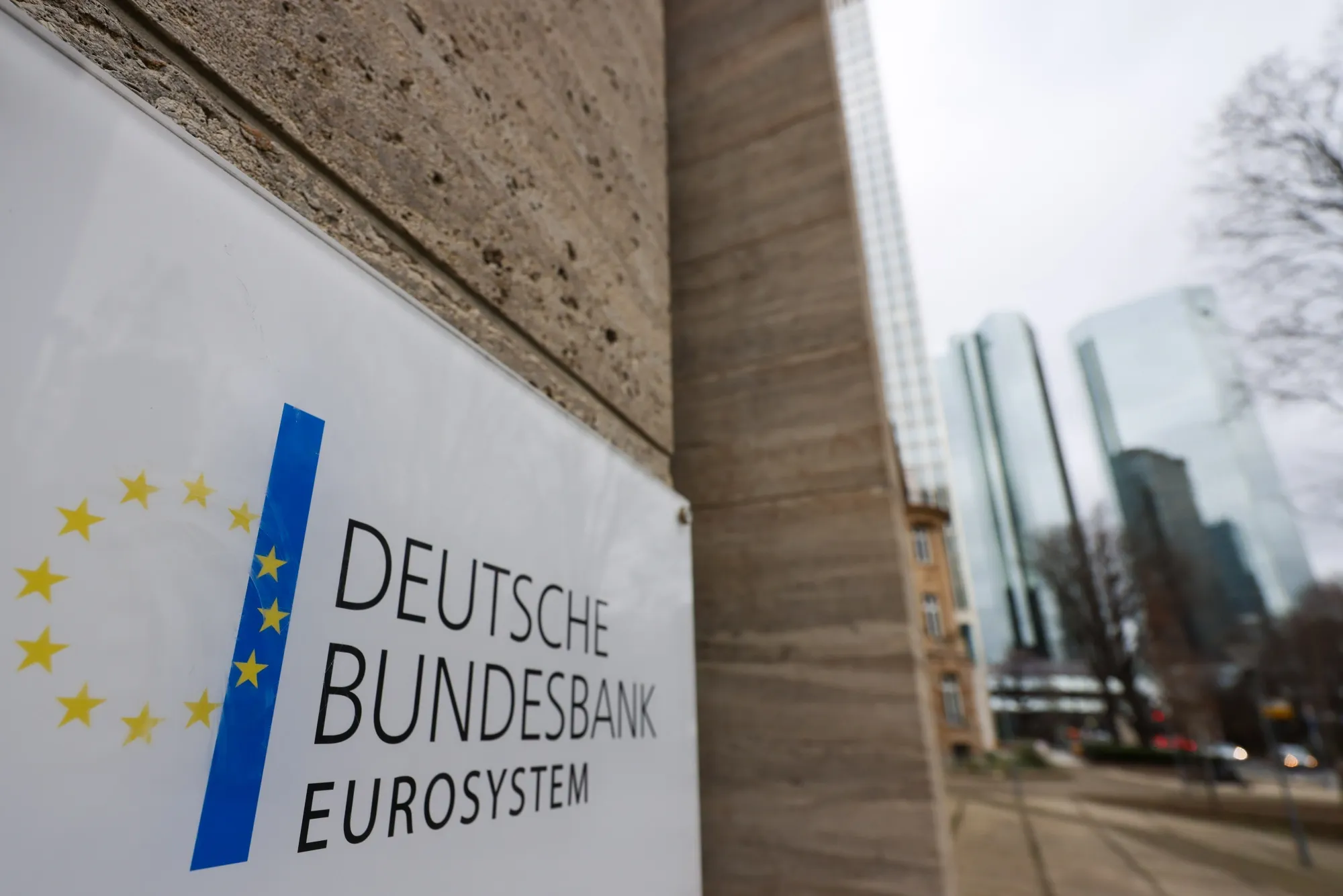 ドイツ国債が続落、歴史的な支出計画で－債券売り世界に広がる - Bloomberg