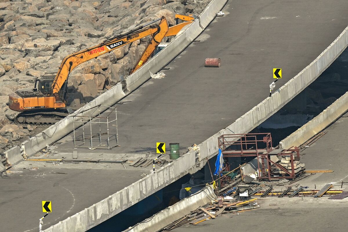 Cube Highways to Raise Up to $240 Million for India Toll Roads - Bloomberg