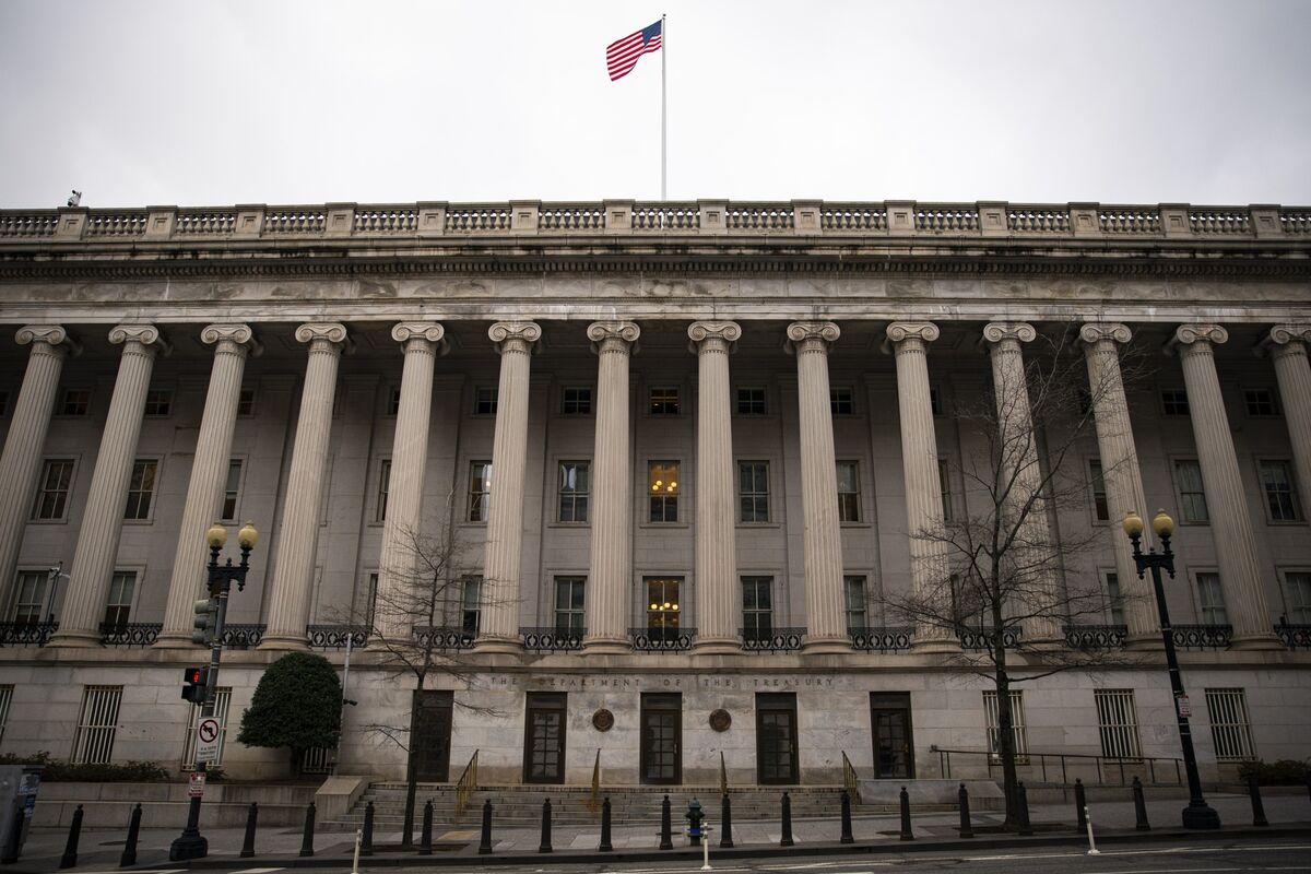 us-government-workers-sue-to-block-shutdown-amid-debt-crisis-bloomberg