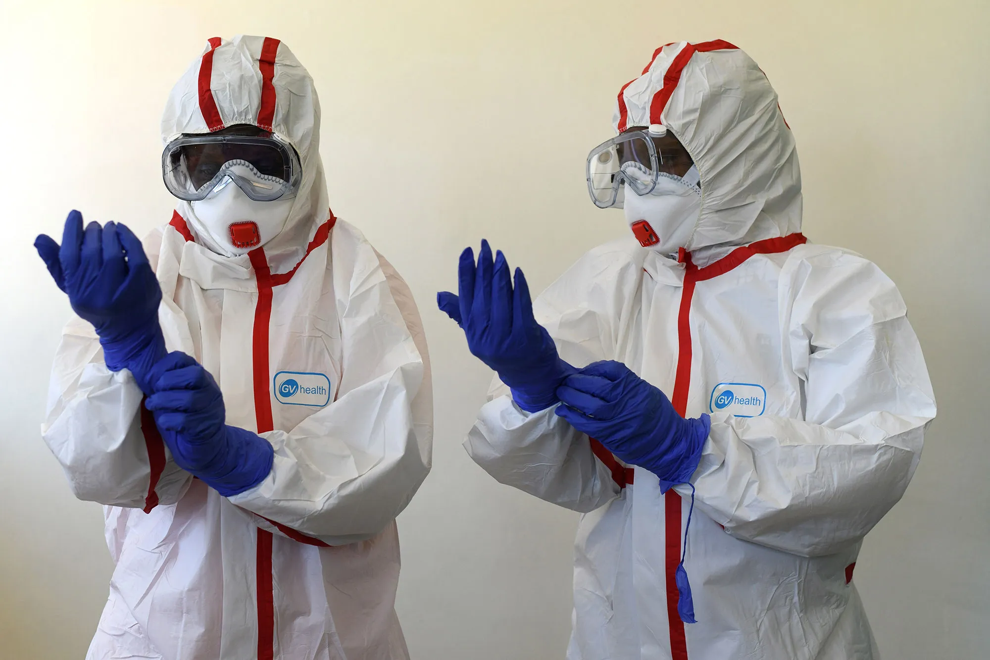 Kenyan health workers prepare for&nbsp;cases of the new coronavirus at the Mbgathi District hospital in Nairobi.