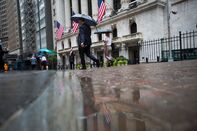 Trading On The Floor Of The NYSE As U.S. Stocks Heading for Sixth Straight Down Day 