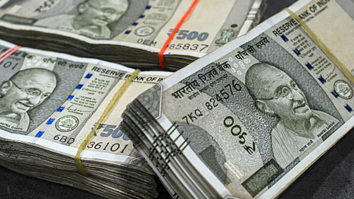 India's Rupee Is Seeing Correction in Some Sense, Says RBI's Malhotra