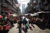 Philippines Maintains Loose Curbs in Capital Amid Variant Concern 