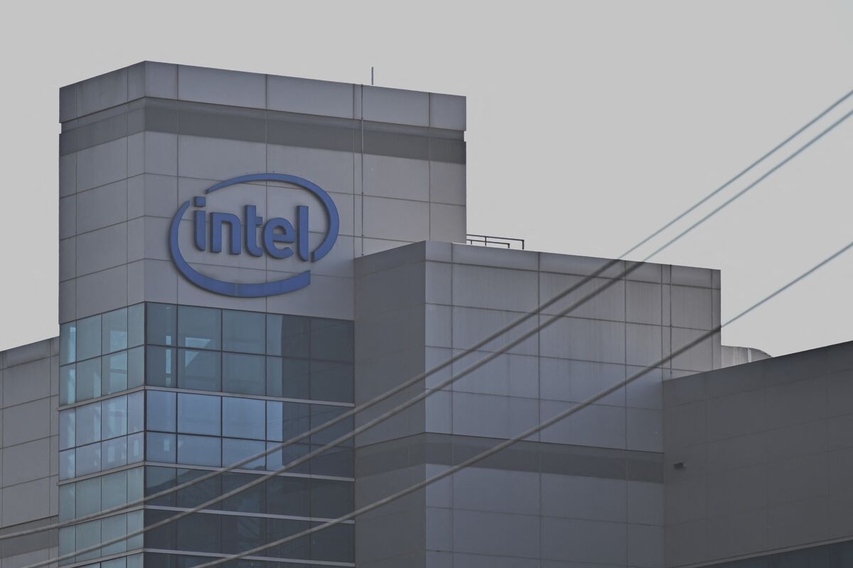 US Removes China Waivers for Intel, Samsung and SK Hynix