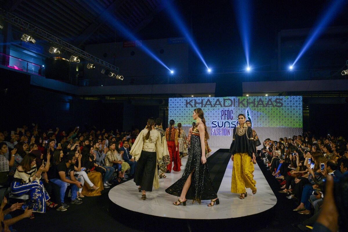 Pakistan’s Fashion Brand Khaadi Plans IPO Next Month