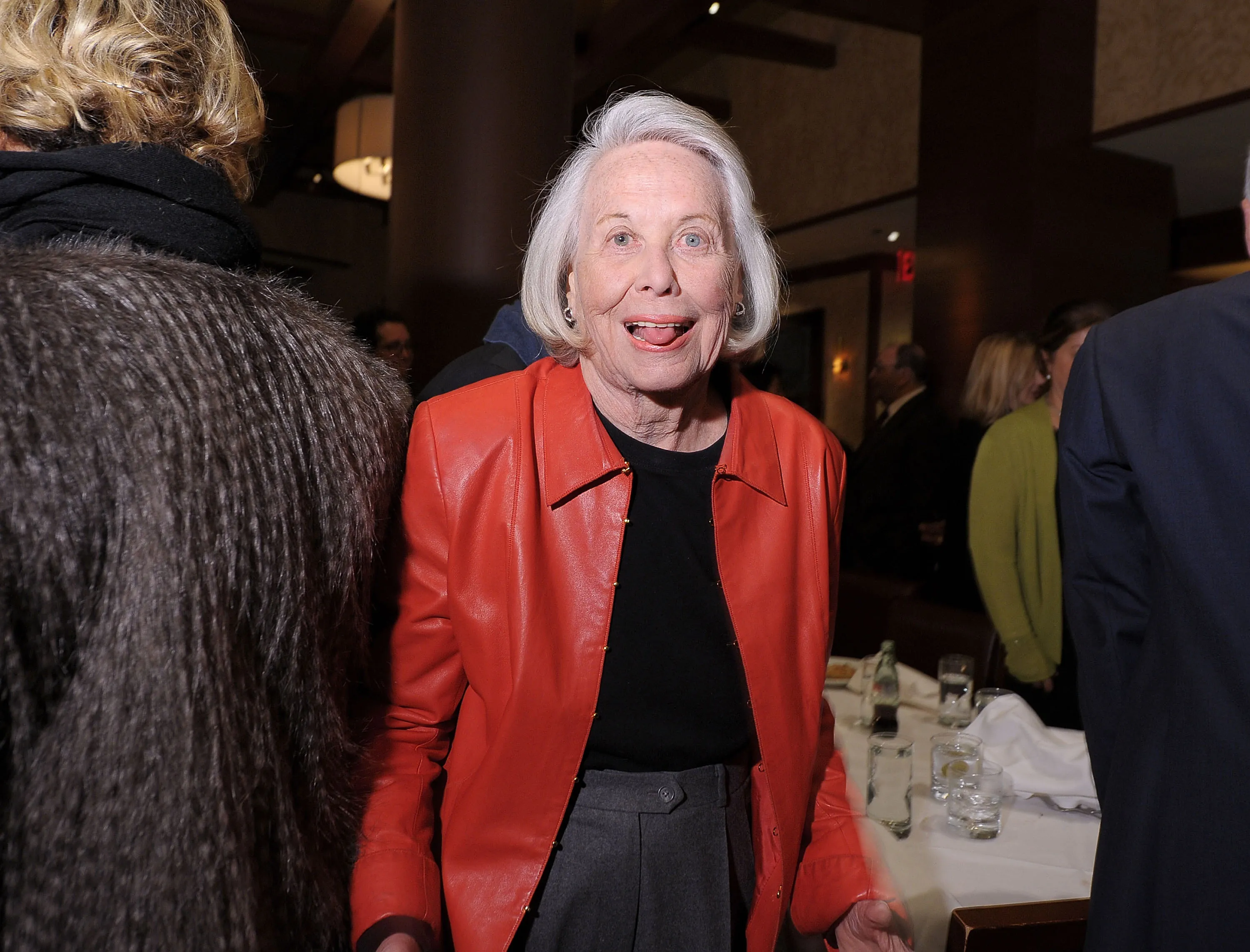 Liz Smith Reeds Spring Liz Smith, ‘Grande Dame of Dish' Gossip Columnist, Dies at 94 - Bloomberg