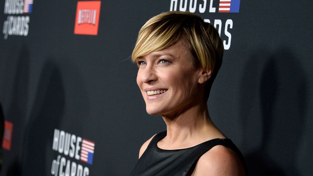 Actress Robin Wright Demanded Equal Pay For House Of Cards