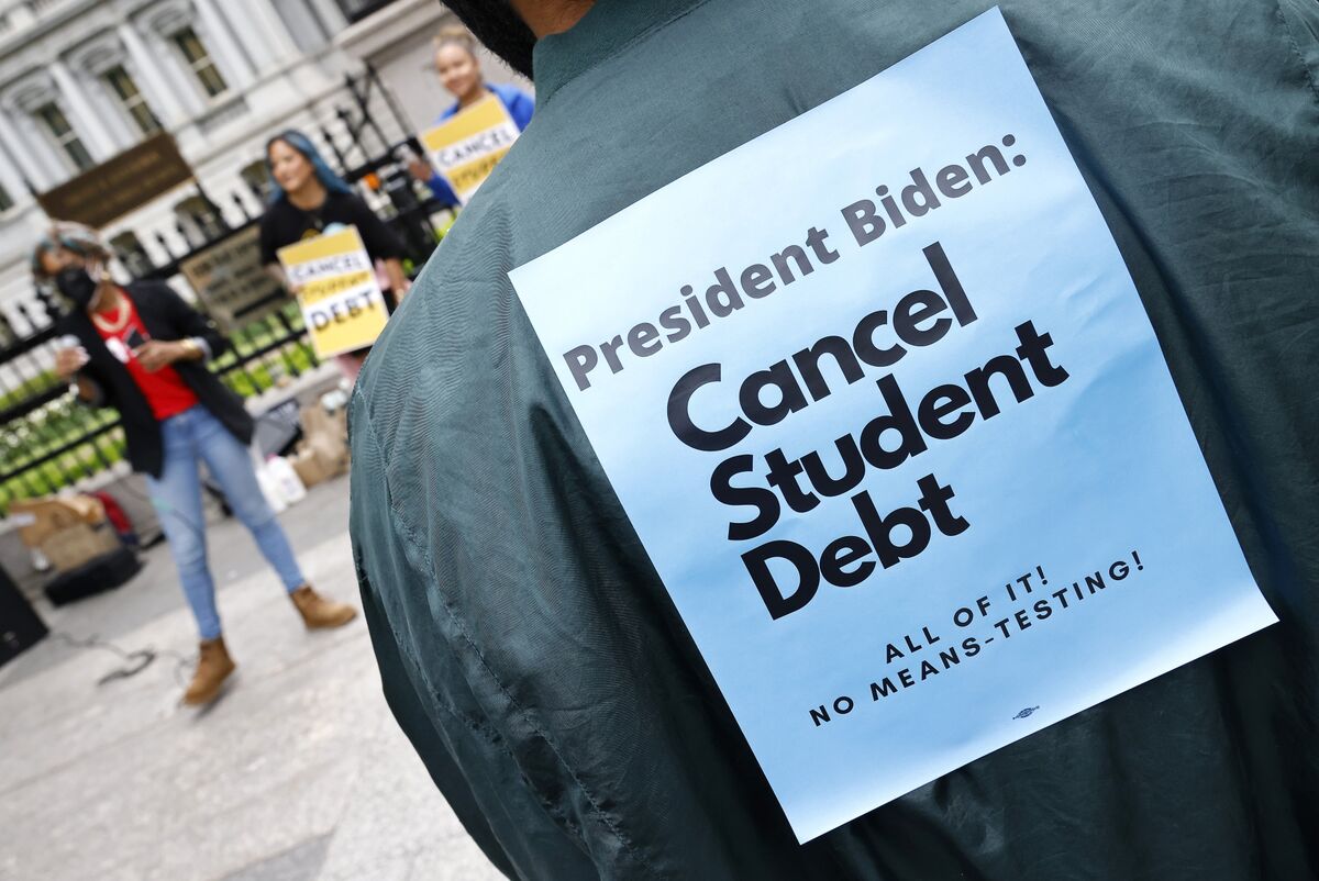 Students Brace to Pay Back Loans After Supreme Court Ruling Bloomberg Students Brace to Pay Back Loans After Supreme Court Ruling Bloomberg
