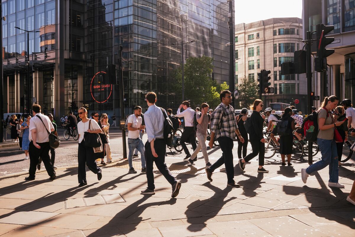 UK Economy Unexpectedly Grew in July in Boost for Burnham