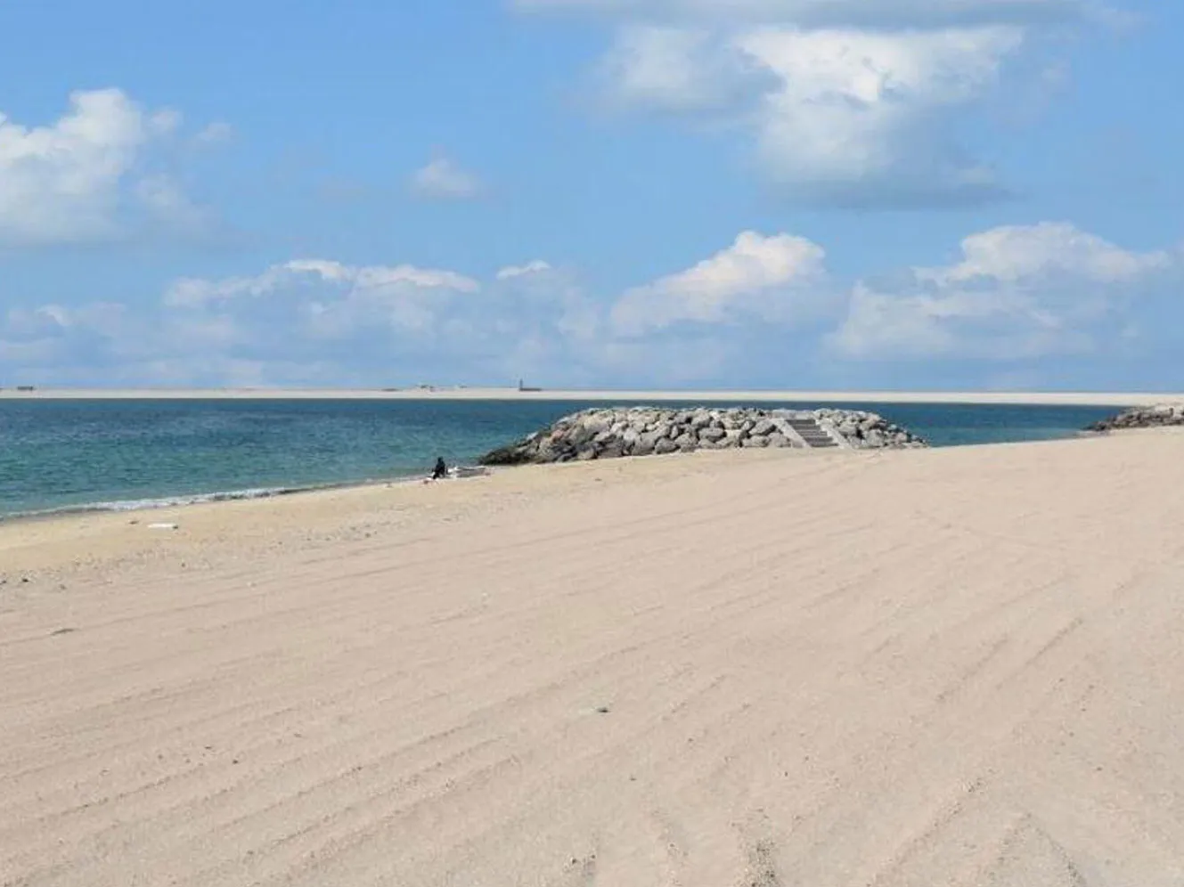 This is what $34 million gets you on Jumeirah Bay Island in Dubai. A plot like this just sold for a record amount.