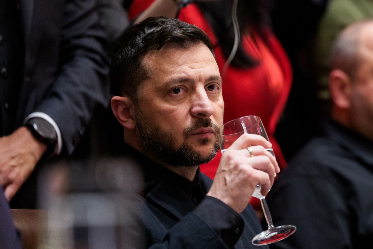 Zelenskiy to Meet Allies in London on Friday, Macron Says