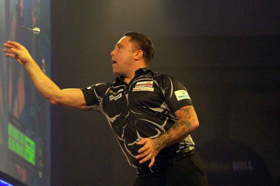 Pro Darts Is Back, But Legions of Beer-Swilling Fans Must Wait