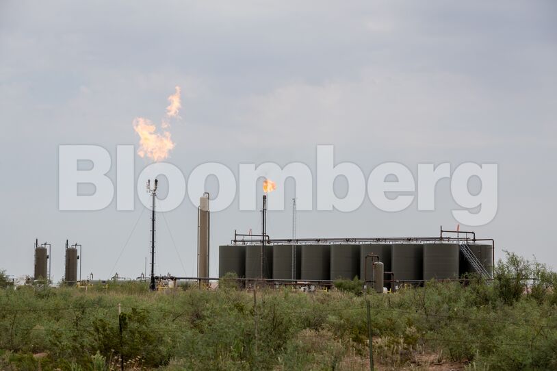 The Permian Boom Collides With a Governor's Climate-Change Push