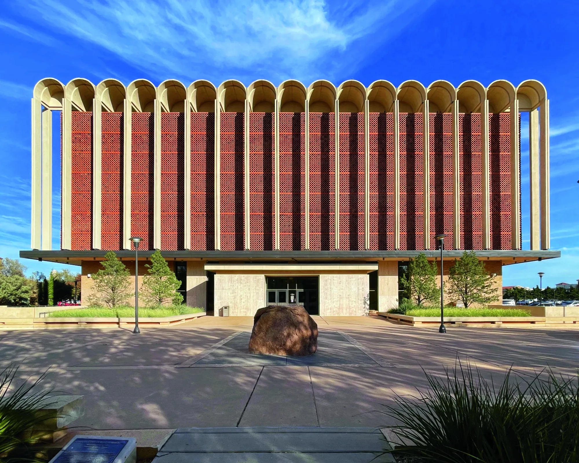 The west wing of the Texas Tech Library, completed in 1975 in Lubbock, Texas, and designed by Atcheson, Atkinson, Cartwright and Rorex; Stiles, Roberts, Messersmith and Johnson; and Schmidt, Tisdel and Associates.