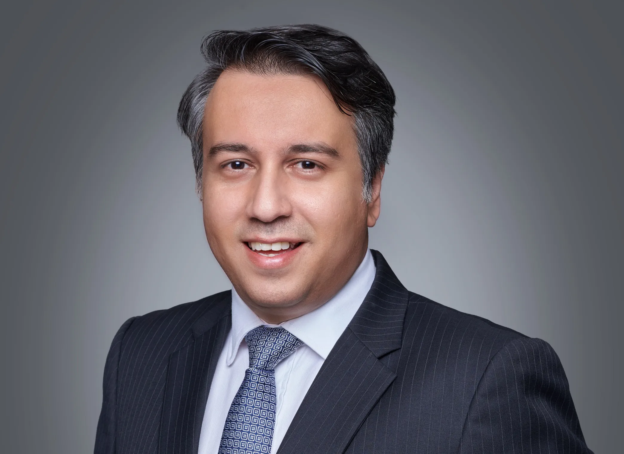 China Junk Bull Lombard Odier Eyes Oversold Opportunities in GLP, Wanda -  Bloomberg