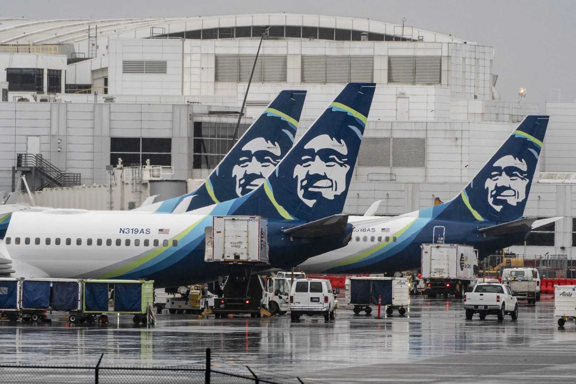 &nbsp;Alaska Airlines aircraft on the tarmac at Seattle-Tacoma International Airport.