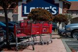 Lowe's Stores Ahead Of Earnings Figures