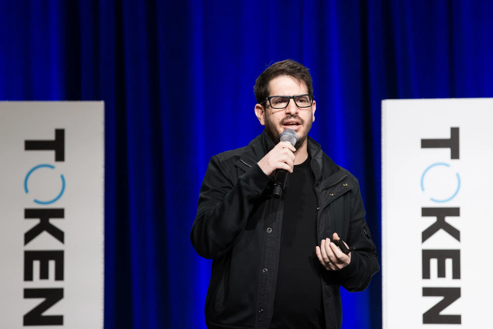 Israeli Police Accuse Investor Moshe Hogeg of $290 Million Crypto Scam -  Bloomberg