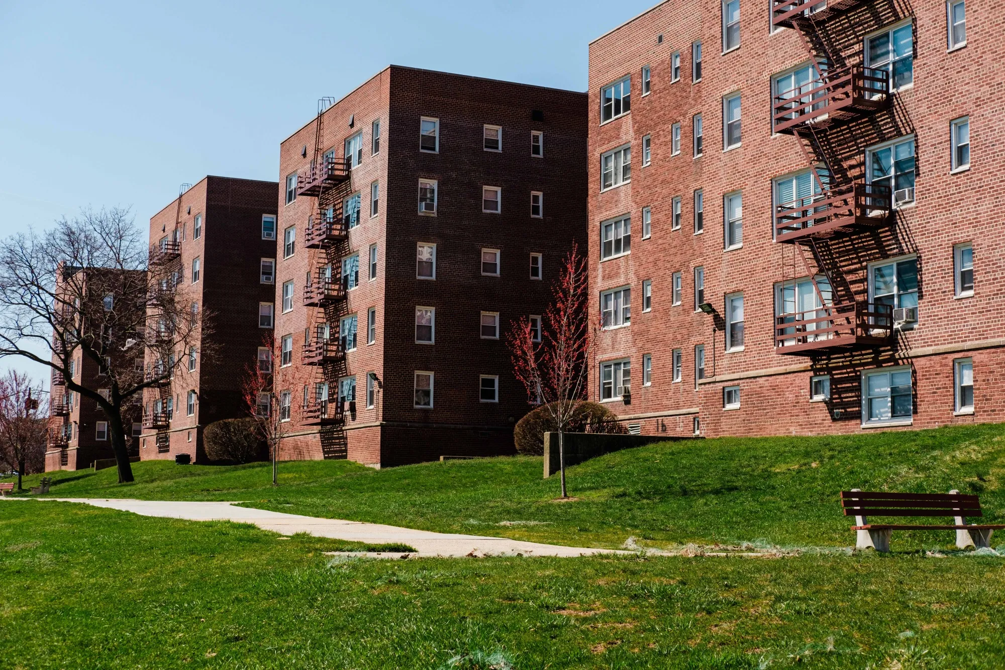 Booming U.S. Recovery Is Leaving Some Communities Completely Behind