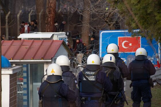 Erdogan Accuses Greece of Killing Migrants Crossing Its Border