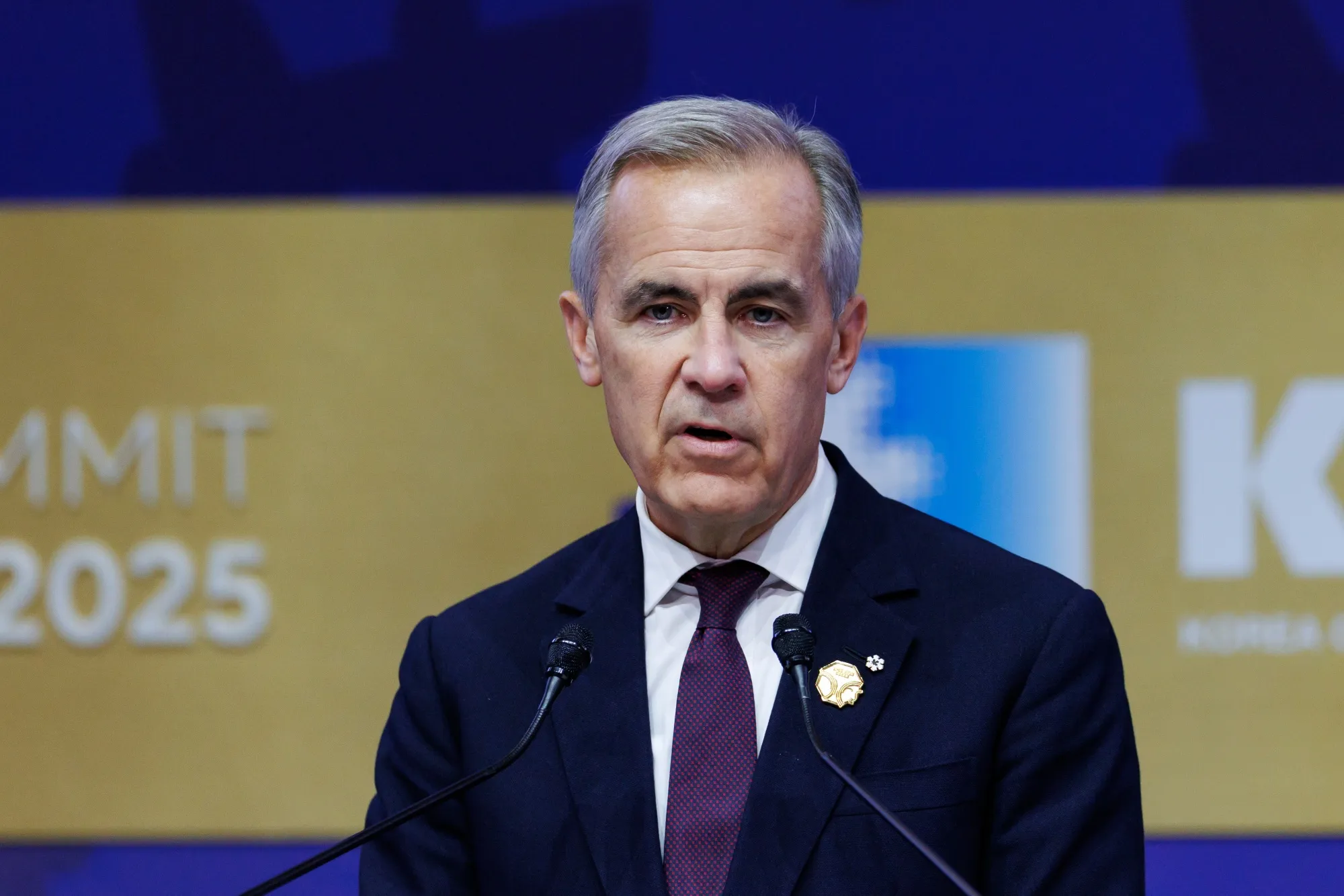 China's Xi Jinping, Canada's Mark Carney Meet to Reset Ties - Bloomberg