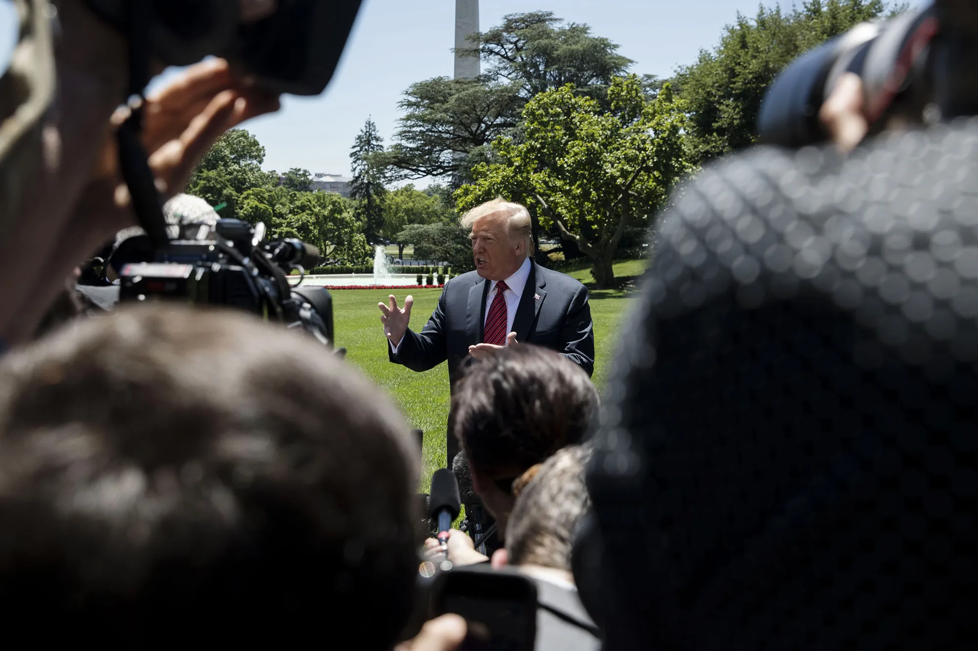 Donald Trump speaks&nbsp;on the South Lawn of the White House in Washington, D.C.