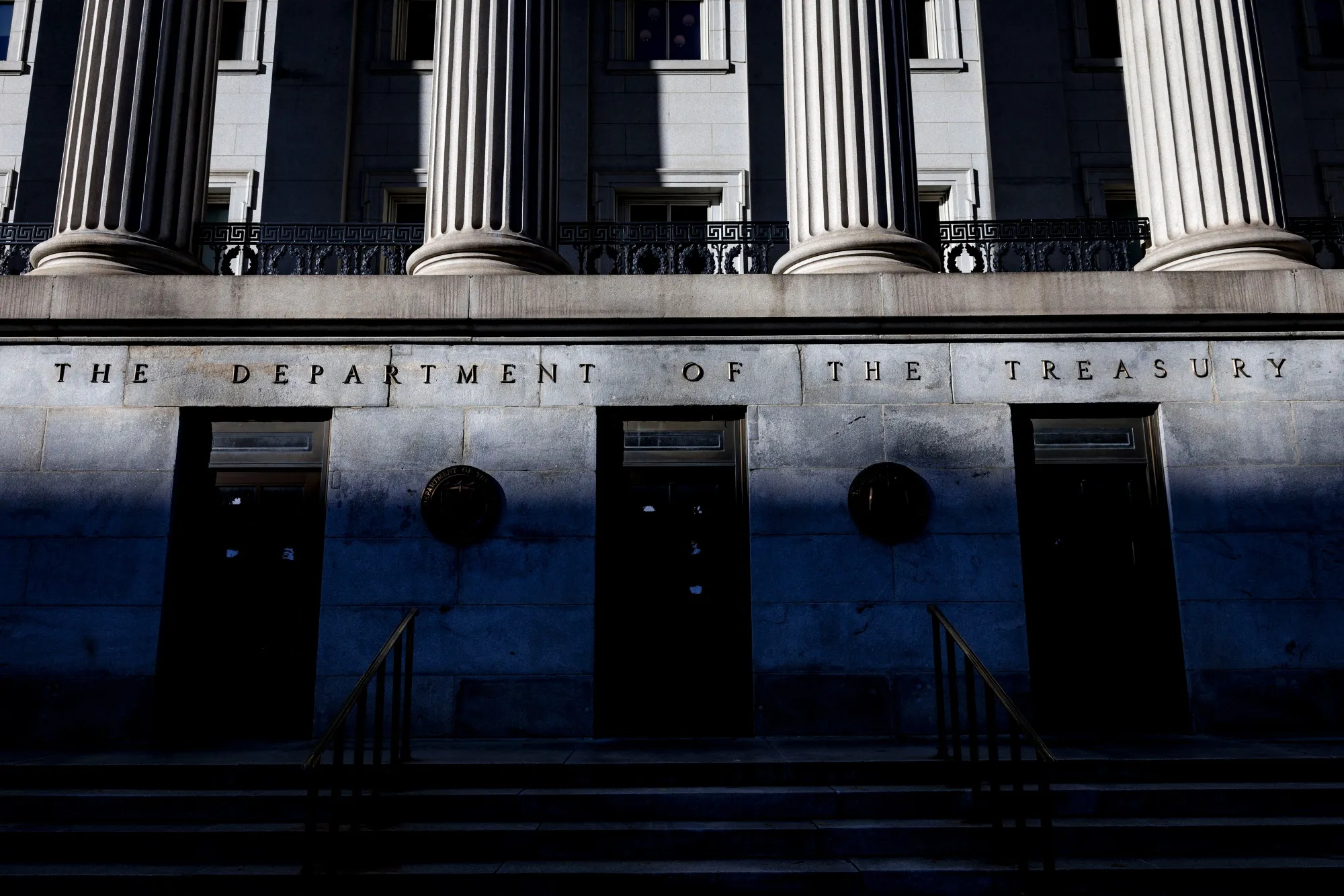 Treasury Warns Banks About China-Mexico Money Laundering Risks - Bloomberg