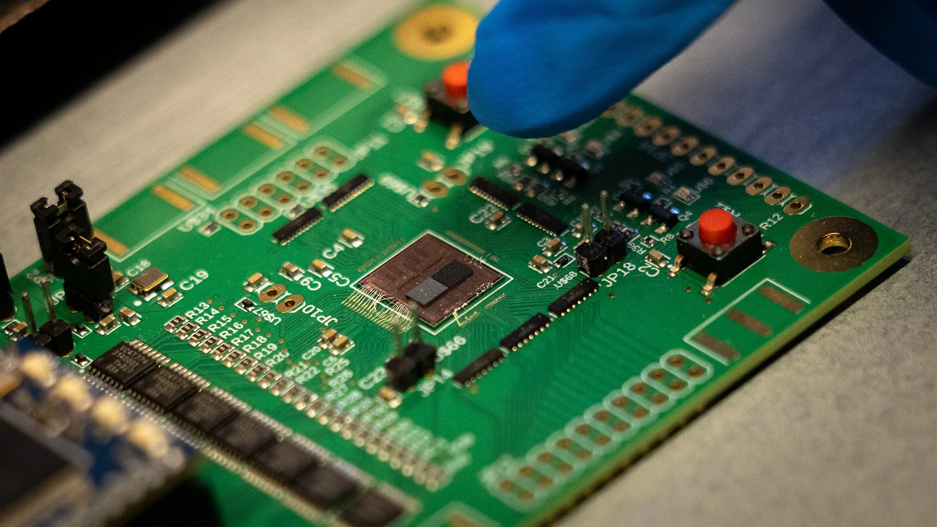 Watch Semiconductor Stocks Slide Amid AI Spending Concerns - Bloomberg