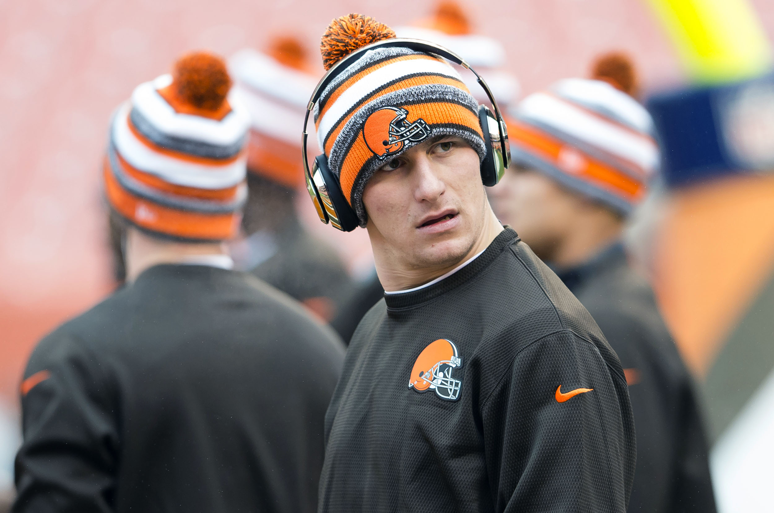 Browns Rookie Quarterback Manziel Enters Treatment Program - Bloomberg