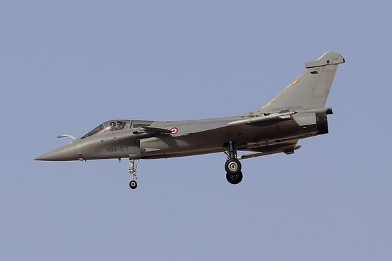 India Top Court Refuses to Order Probe Into French Warplane Deal