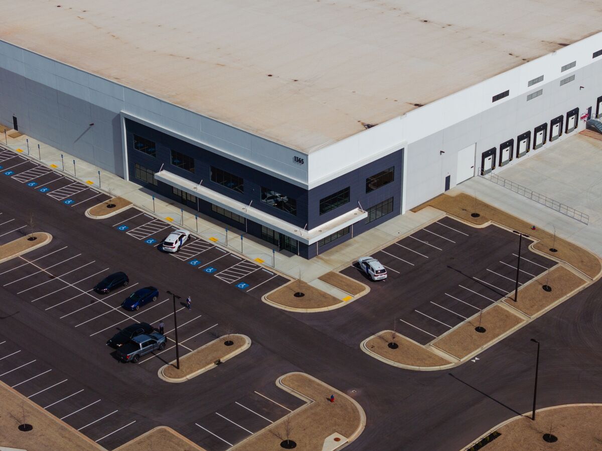 ICE Reverses Plan to Use Mega-Warehouses for Migrant Detention