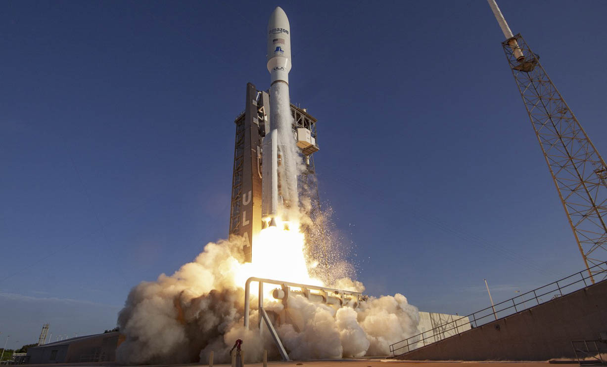 アマゾンの衛星ブロードバンド事業 アトラスｖ ロケット使用へ Bloomberg