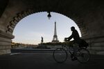 relates to Now Paris Wants to Become the 'World Capital of Cycling'