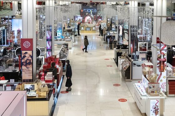Malls Adapt With Santas Behind Plexiglass: Black Friday Update