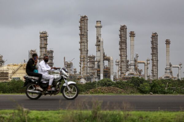 Jamnagar's Oil Refinery Will Boost Mukesh Ambani's $80 Billion Fortune Despite His Green Push