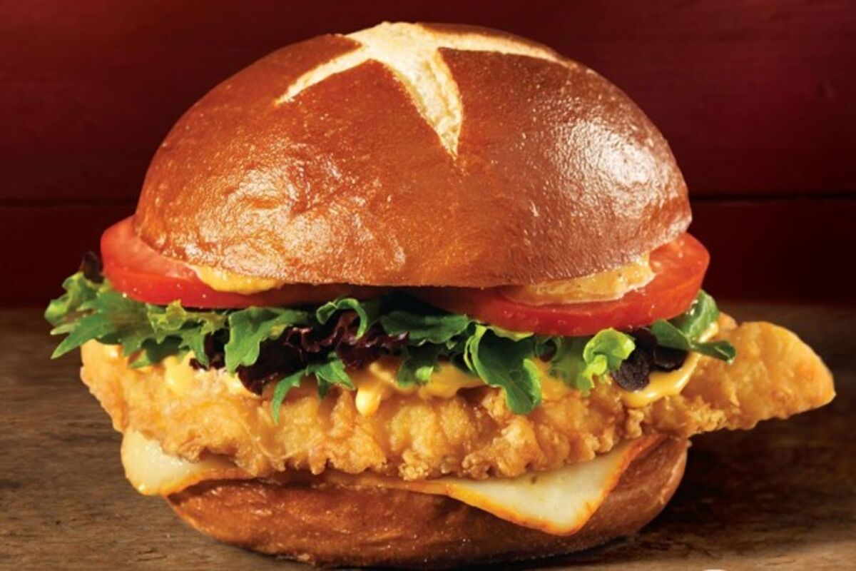 Wendy’s Can't Win With Fancy Pretzel Buns Alone Bloomberg